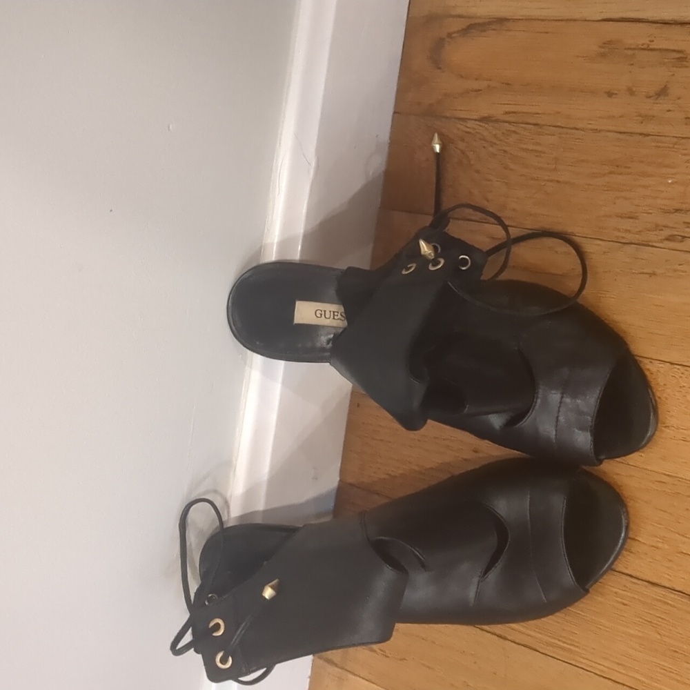 Black Leather Cut Out With Metal Tie Detailing In Back Guess Heels